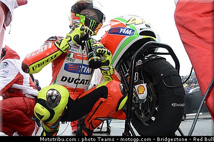 motogp_rossi_0044_france_le_mans_2012.jpg