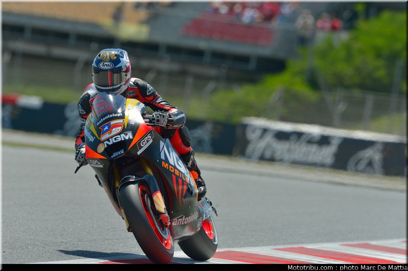 motogp_edwards_004_catalogne_2012_montmelo