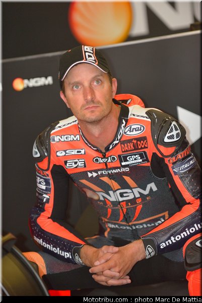 motogp_edwards_005_catalogne_2012_montmelo