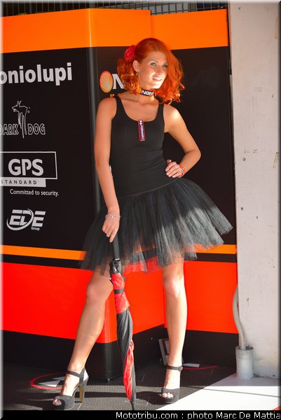 motogp_pitbabe_016_catalogne_2012_montmelo