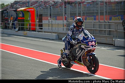 motogp_de_puniet_003_catalogne_2012_montmelo.jpg