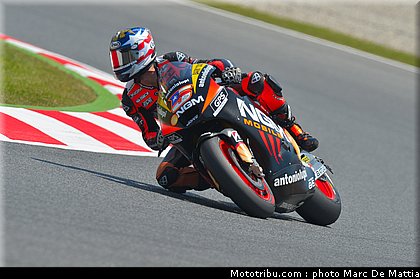 motogp_edwards_001_catalogne_2012_montmelo.jpg