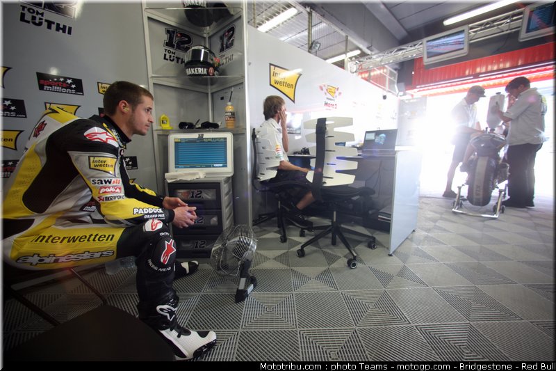 moto2_luthi_0013_catalogne_2012_montmelo