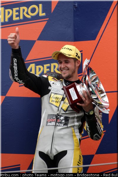 moto2_luthi_0020_catalogne_2012_montmelo