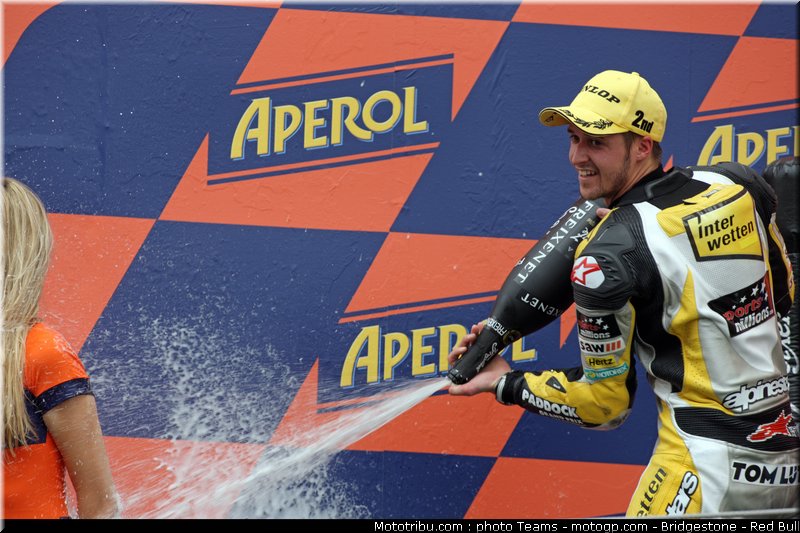 moto2_luthi_0021_catalogne_2012_montmelo
