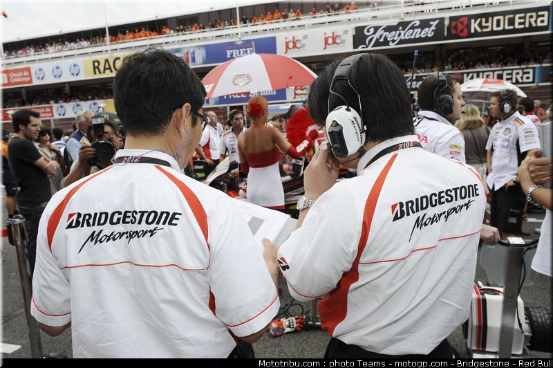 motogp_bridgestone_0003_catalogne_2012_montmelo