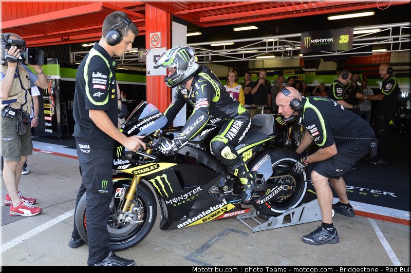 motogp_crutchlow_0020_catalogne_2012_montmelo