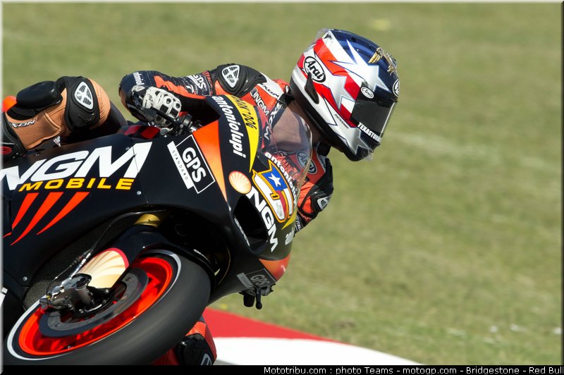 motogp_edwards_0001_catalogne_2012_montmelo
