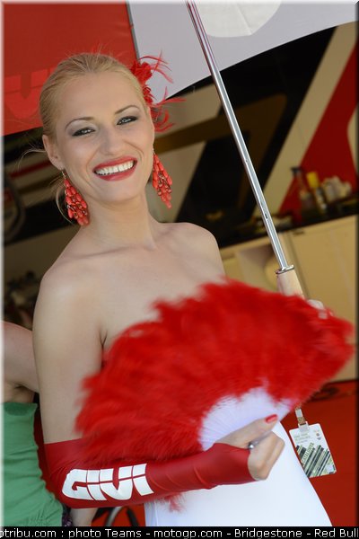 motogp_pitbabe_0001_catalogne_2012_montmelo