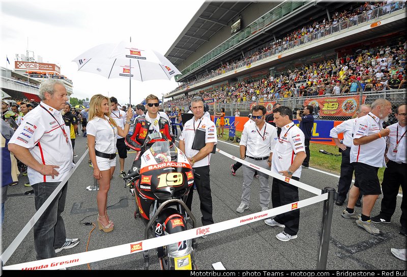 motogp_pitbabe_0014_catalogne_2012_montmelo