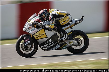 moto2_luthi_0004_catalogne_2012_montmelo.jpg