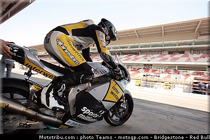 moto2_luthi_0015_catalogne_2012_montmelo.jpg
