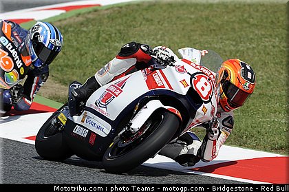 moto2_rea_0001_catalogne_2012_montmelo.jpg
