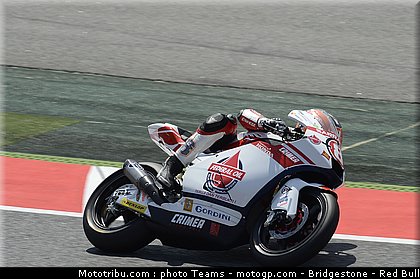 moto2_rea_0005_catalogne_2012_montmelo.jpg