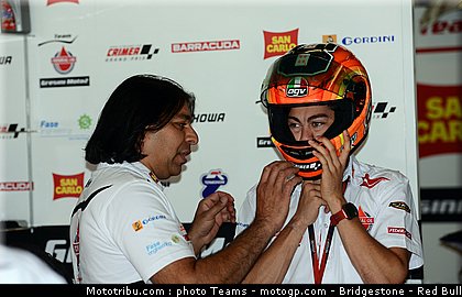 moto2_rea_0007_catalogne_2012_montmelo.jpg
