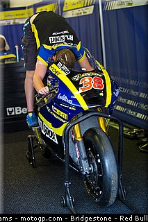 moto2_smith_0021_catalogne_2012_montmelo.jpg