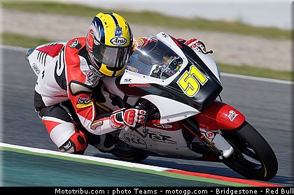 moto3_fuji_0004_catalogne_2012_montmelo.jpg