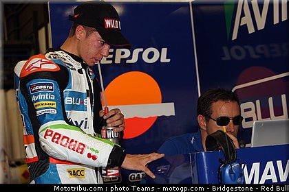 moto3_vinales_i_0017_catalogne_2012_montmelo.jpg