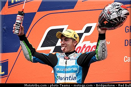 moto3_vinales_i_0025_catalogne_2012_montmelo.jpg