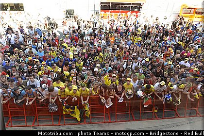 motogp_ambiance_0001_catalogne_2012_montmelo.jpg