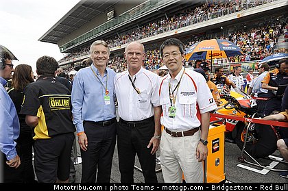 motogp_bridgestone_0001_catalogne_2012_montmelo.jpg