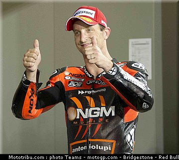 motogp_edwards_0002_catalogne_2012_montmelo.jpg