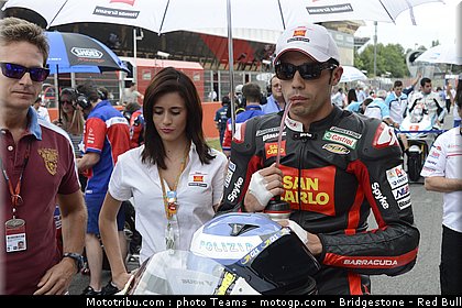 motogp_pitbabe_0009_catalogne_2012_montmelo.jpg