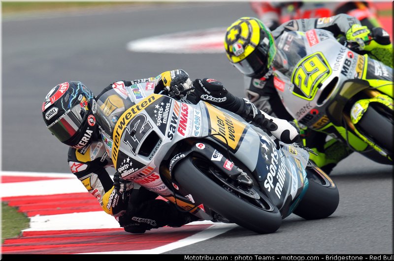 moto2_0040_angleterre_silverstone_2012