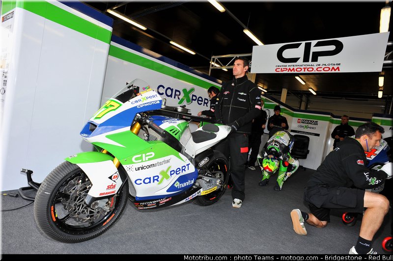 moto2_aegerter_0003_angleterre_silverstone_2012