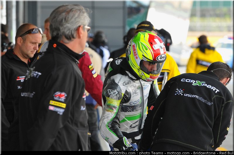 moto2_aegerter_0006_angleterre_silverstone_2012