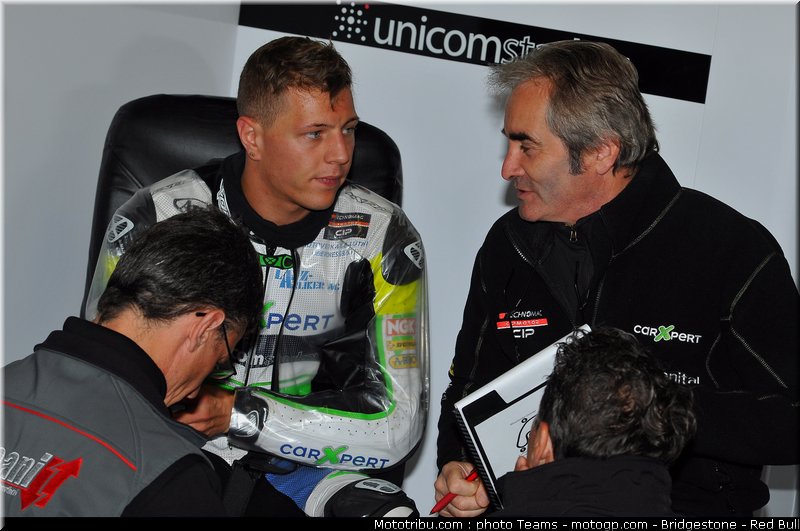 moto2_aegerter_0008_angleterre_silverstone_2012