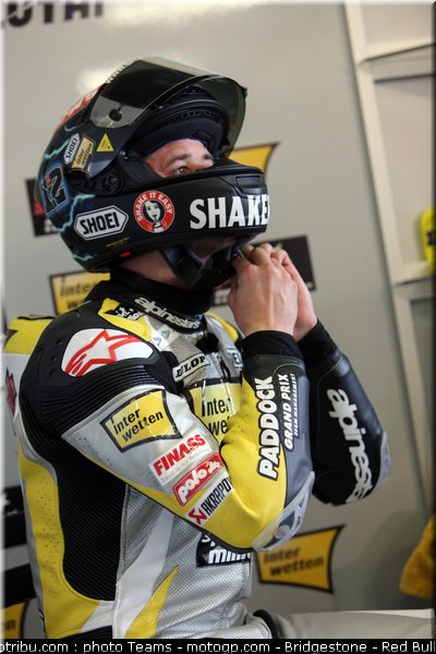 moto2_luthi_0002_angleterre_silverstone_2012