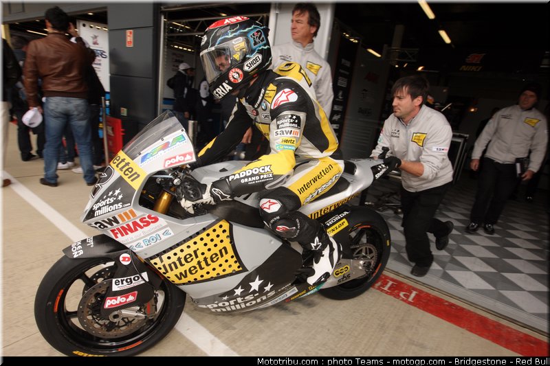 moto2_luthi_0005_angleterre_silverstone_2012