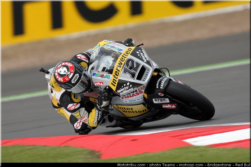 moto2_luthi_0007_angleterre_silverstone_2012