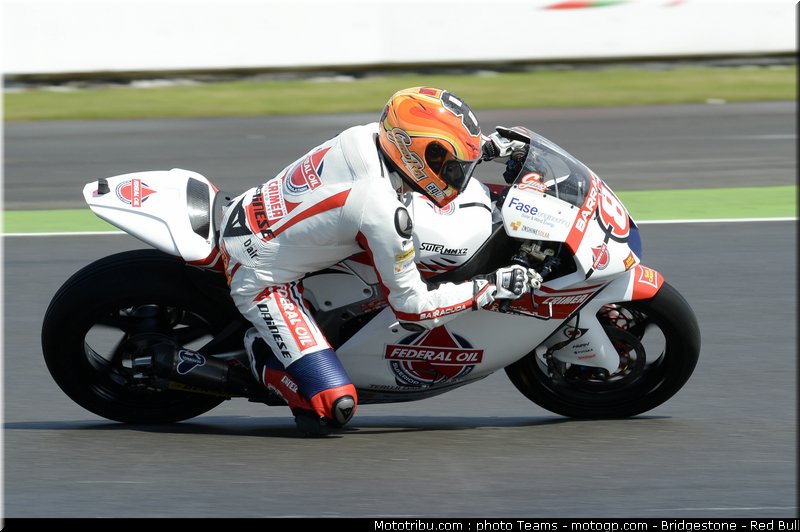moto2_rea_0004_angleterre_silverstone_2012