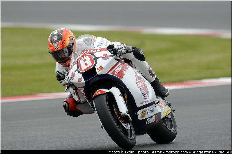 moto2_rea_0008_angleterre_silverstone_2012