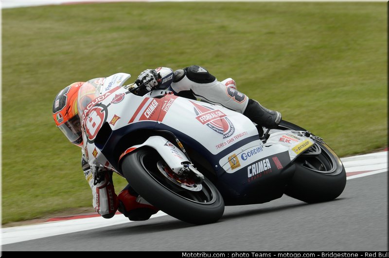 moto2_rea_0011_angleterre_silverstone_2012