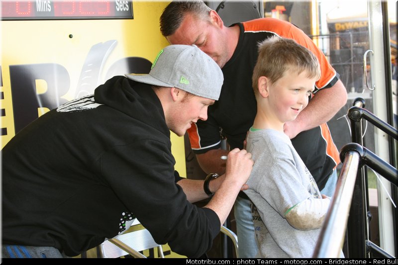 moto2_smith_0018_angleterre_silverstone_2012
