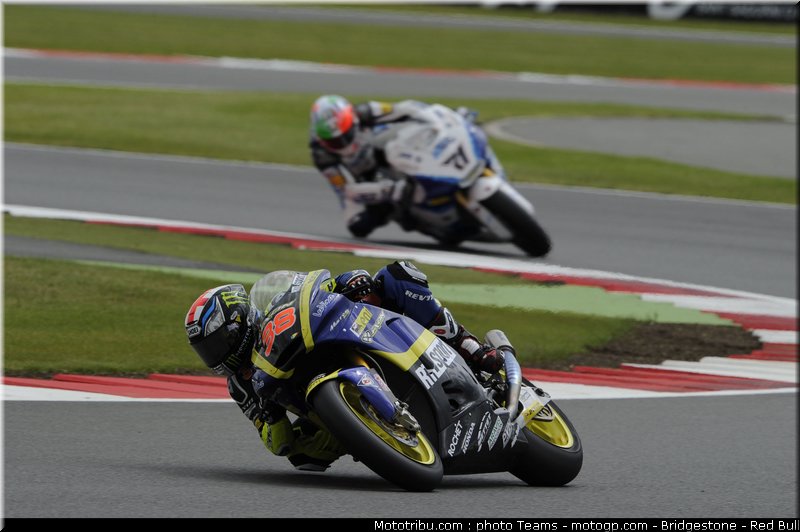 moto2_smith_0022_angleterre_silverstone_2012