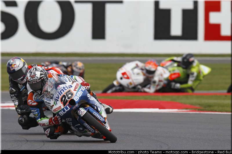 moto3_0002_angleterre_silverstone_2012