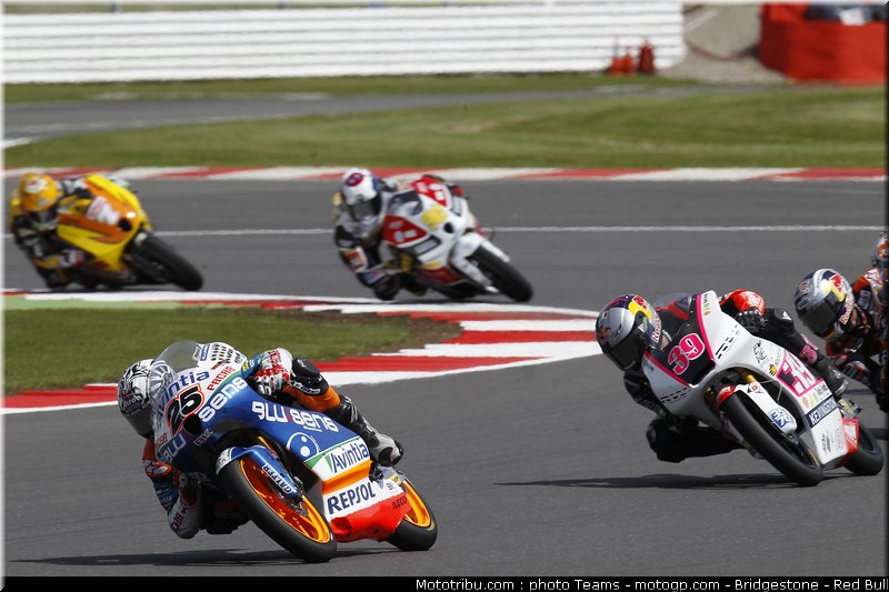 moto3_0009_angleterre_silverstone_2012