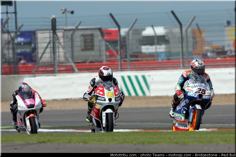 moto3_0030_angleterre_silverstone_2012