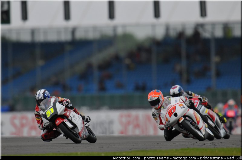 moto3_0032_angleterre_silverstone_2012