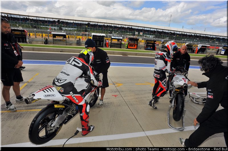 moto3_0034_angleterre_silverstone_2012