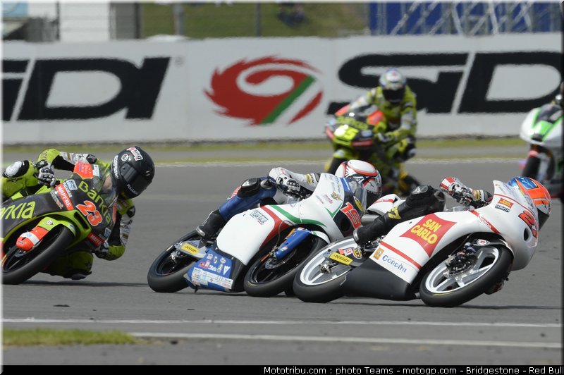 moto3_0038_angleterre_silverstone_2012