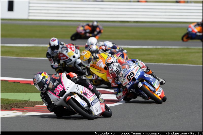moto3_0058_angleterre_silverstone_2012