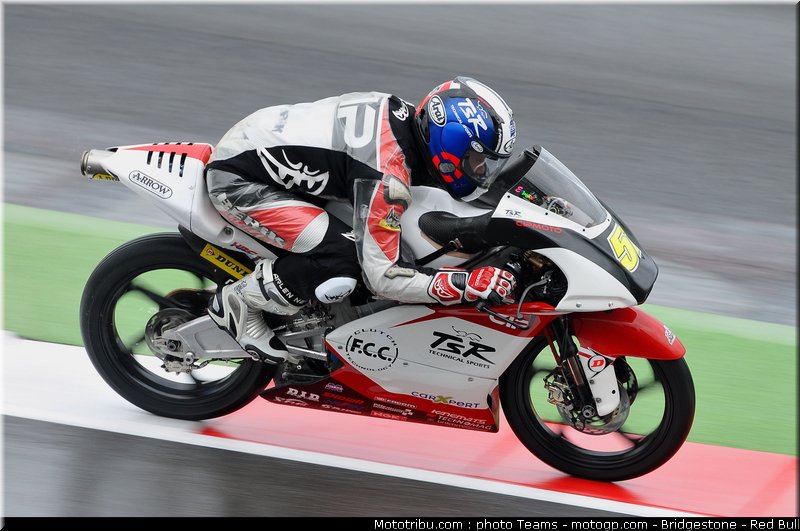 moto3_fuji_0001_angleterre_silverstone_2012
