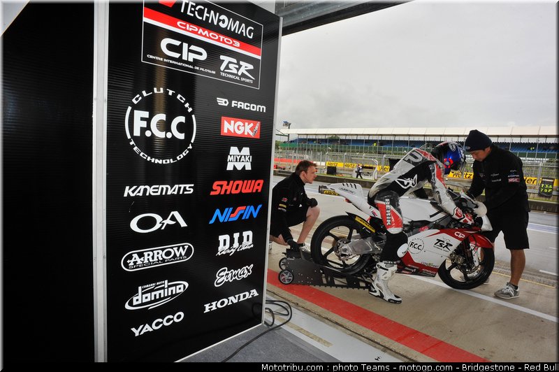 moto3_fuji_0005_angleterre_silverstone_2012