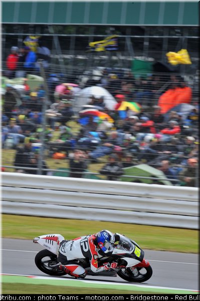 moto3_fuji_0011_angleterre_silverstone_2012
