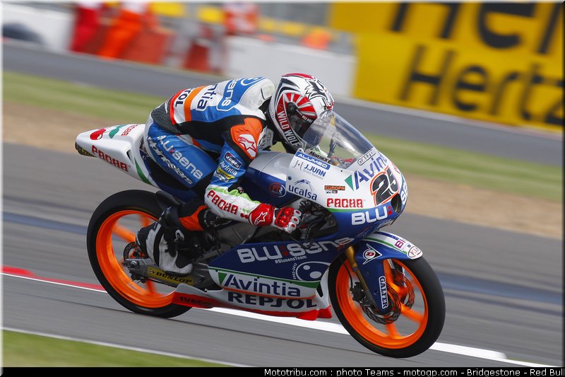 moto3_vinales_m_0019_angleterre_silverstone_2012